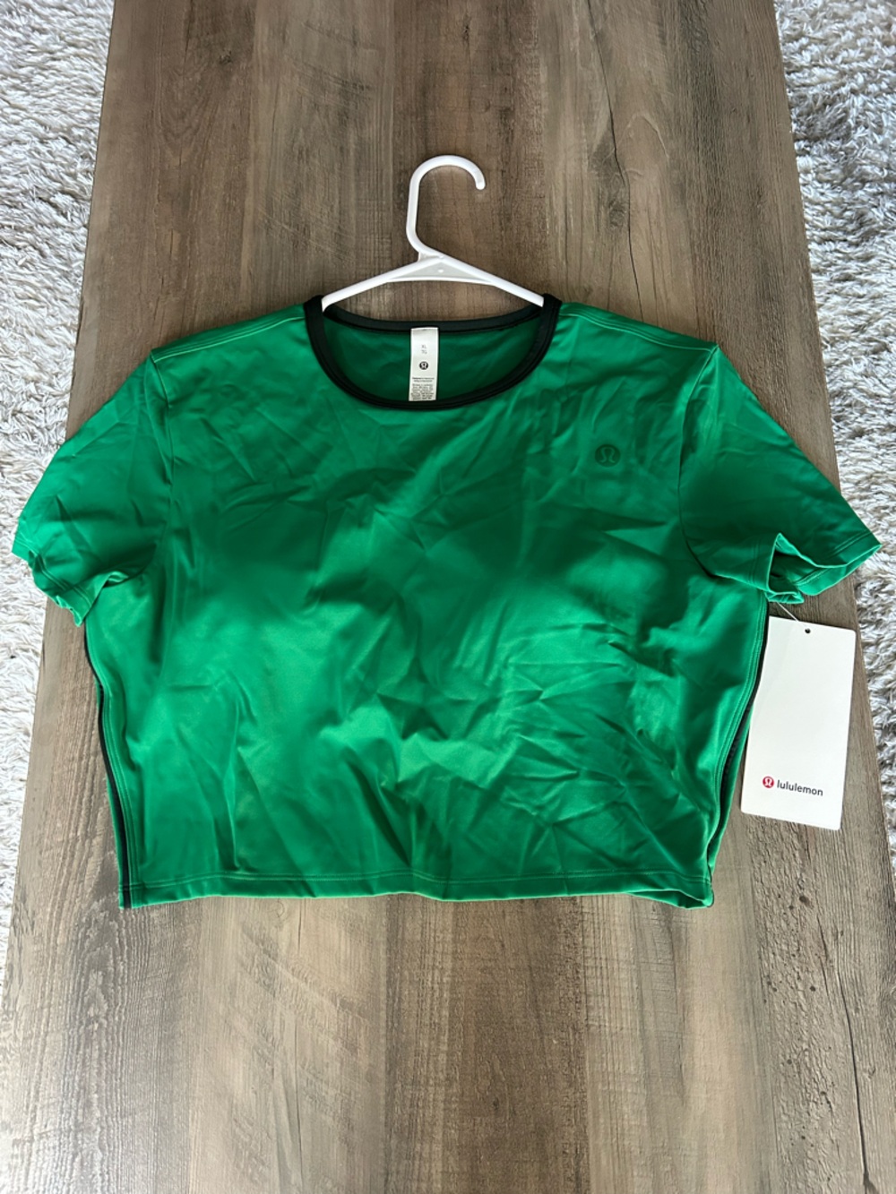 NWT Lululemon Tight Fit Cropped Shelf-Bra Tee Sz XL *Raceway/rainforest green